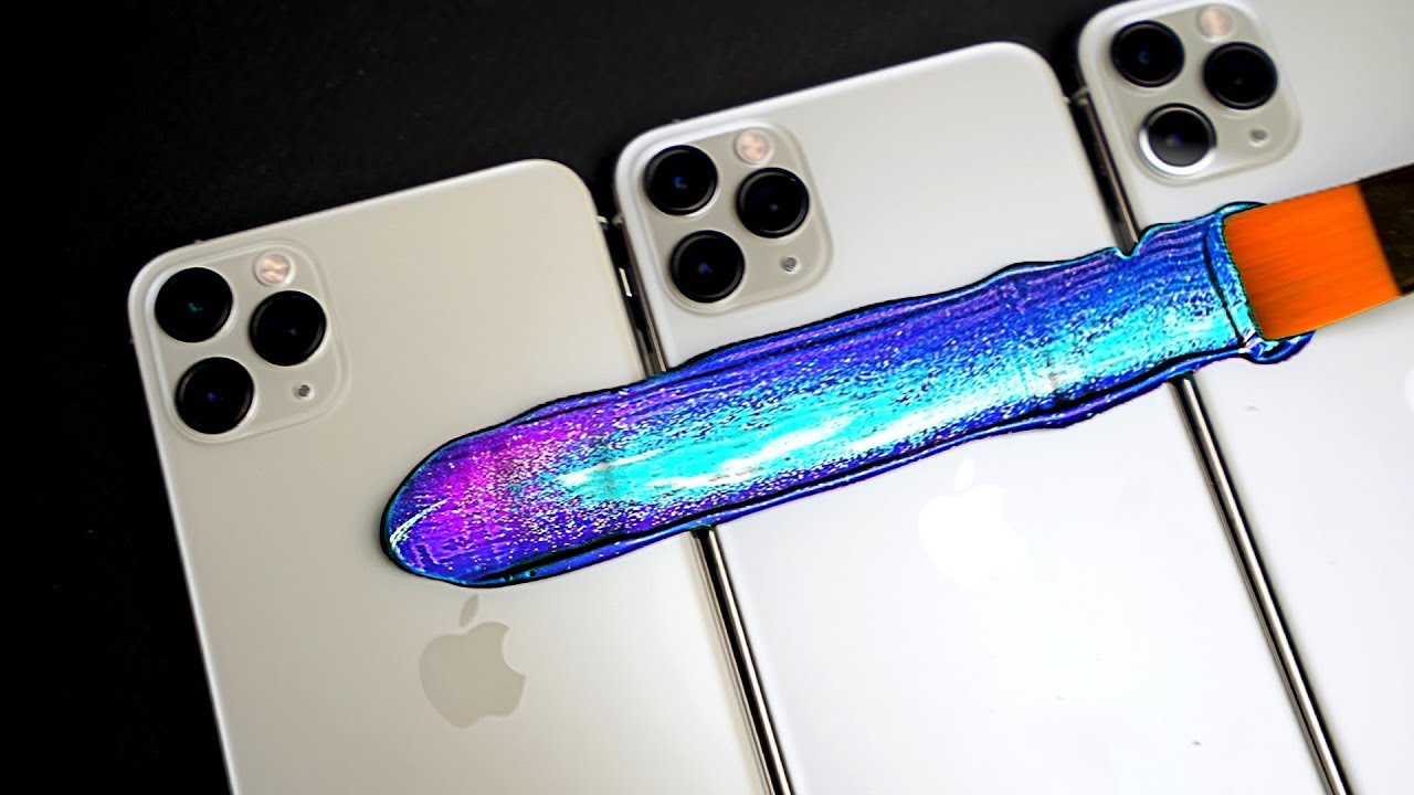 Customizing 20 iPhone 11s, Then Giving Them To People!