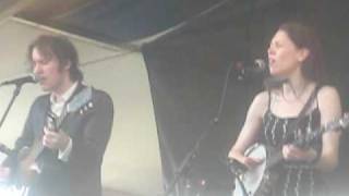 Gillian Welch &amp; David Rawlings- No One Knows My Name - New Orleans Jazz Fest 2007