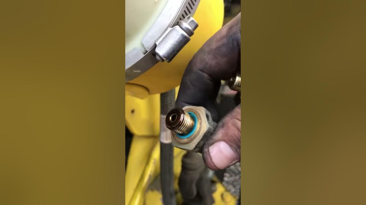 2016 paccar oil pressure sensor replacement YouTube