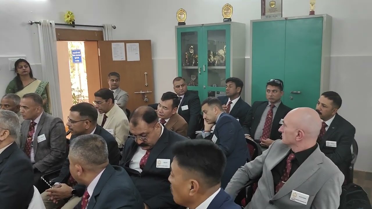 Визит делегации из 18 человек из Национального колледжа обороны в Нью-Дели.