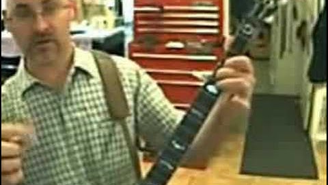 LOTW - Banjo lessons: Using chromatic intervals in single-string ideas