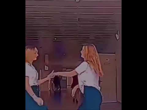 من حسن حظي انك صديقتي صديقة السنين والايام والمواقف 
