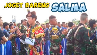 ASYIIK JOGET BARENG KAK SALMA !! TARUNA TARUNI MENAWAN AAU AKADEMI ANGKATAN UDARA #drumband #aau