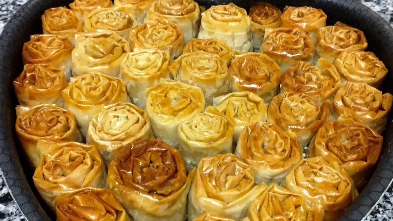 الجلاش بالمكسرات بطريقه جميله 