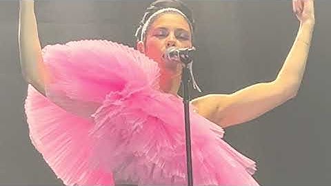 Marina - Oh No! (Live at West Hollywood Pride 2022) (Front Row, 4K)