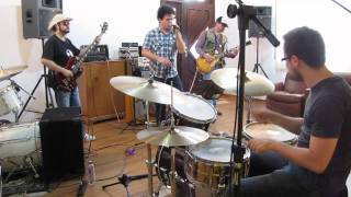 Video thumbnail of "Free - Ride On A Pony (Ferro Velho Cover)"