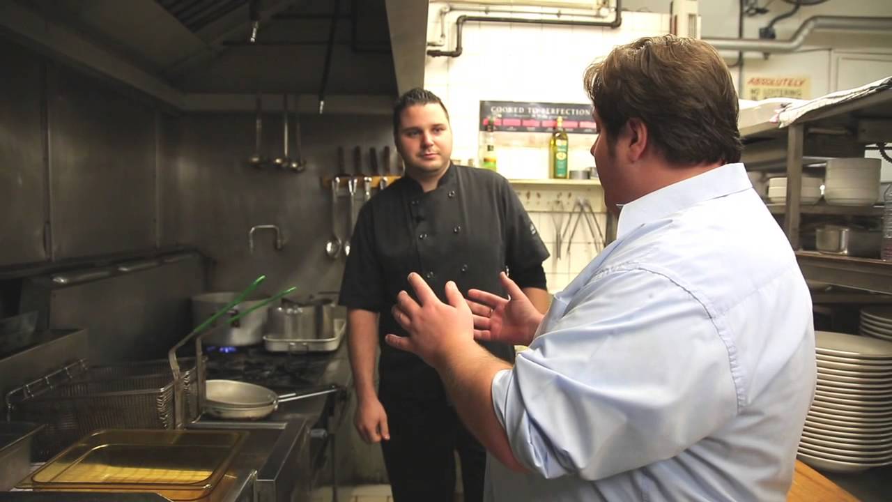 Niagara Dines Episode 12: Mama Mia's