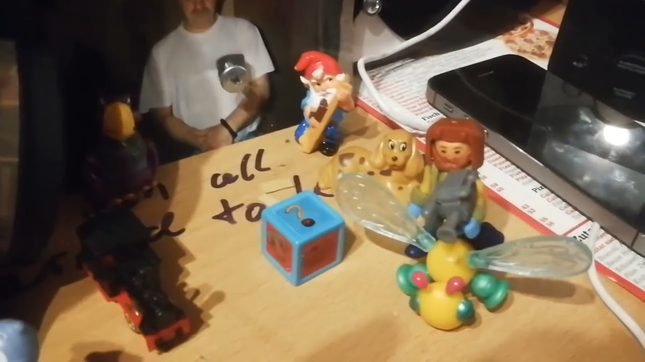 CMS. Christian Martin Schön und die Antman Voodoo Puppe. Zur Sicherheit