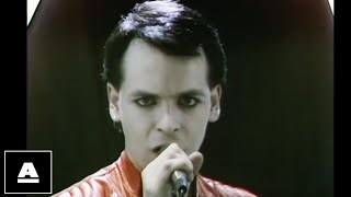 Watch Gary Numan Cars video