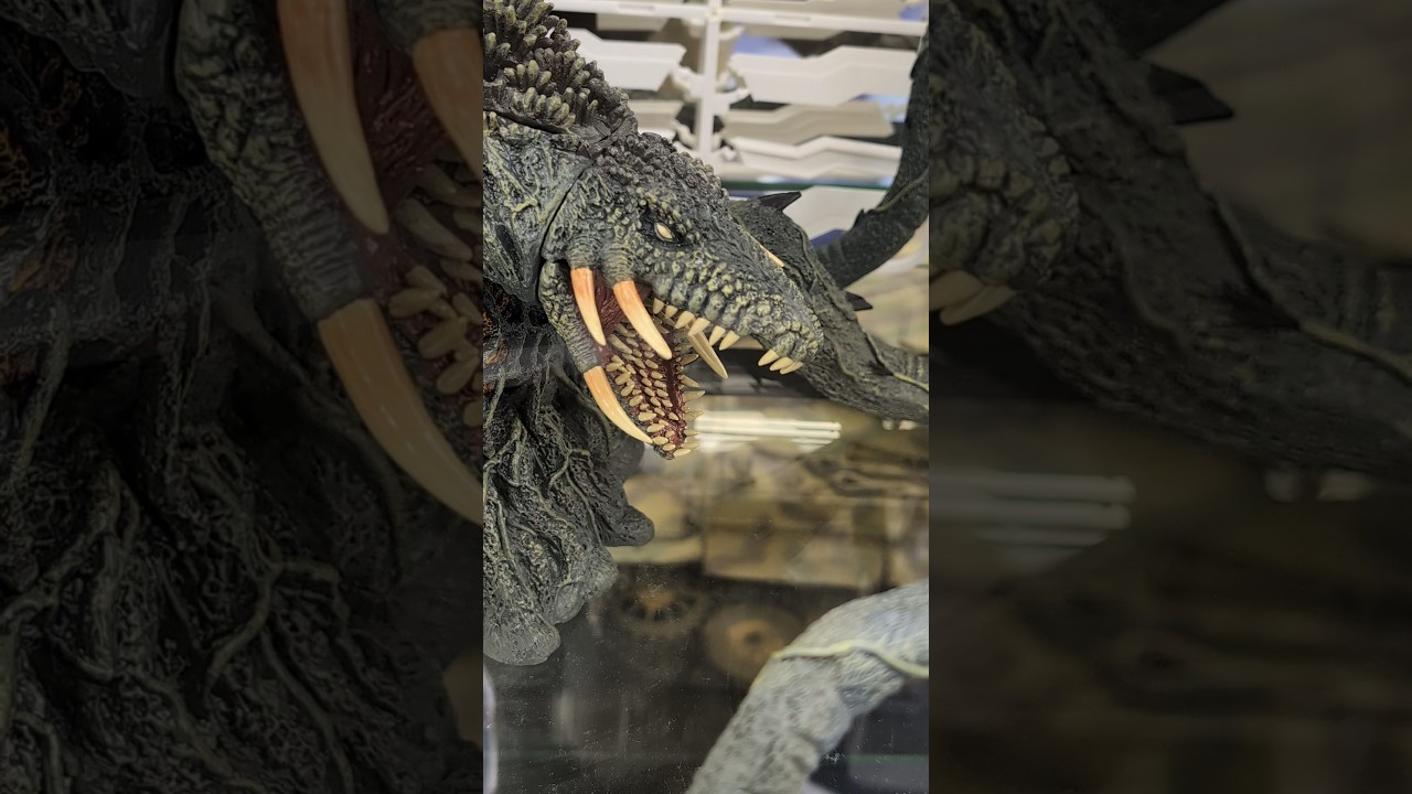 デアゴスティーニ 東宝怪獣コレクション ビオランテ 「ゴジラVSビオランテ」 ビオランテ先行展示!デカい!(@_@;)東宝怪獣コレクション