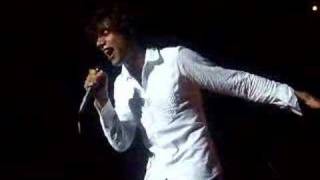 MIKA - Happy ending concert forest national 13/11/2007