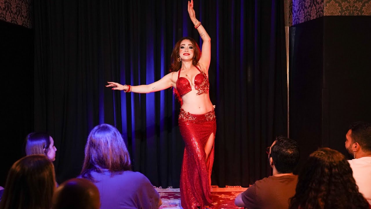 Cinthia Salgueiro - "Joumana" no show danças da leste