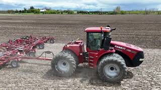 CANADIAN FARMER - BIG GUNS buy BIGGEST Case IH cultivator available - 60 feet wide with 111 shanks.