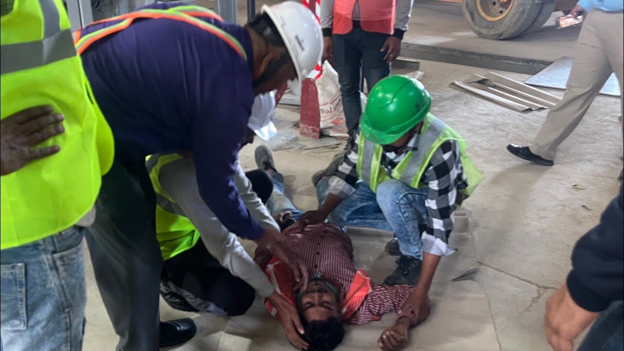 Electrical Shock Mock Drill 😨 ! How To Rescue 🤔 ! Safety Officer Vishal Sir