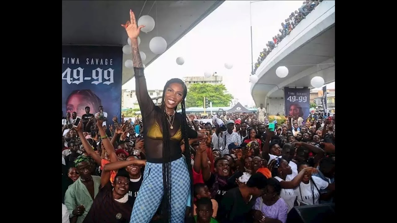 universal music group blackpink WATCH: Tiwa Savage Performs LIVE At Obalende Bridge