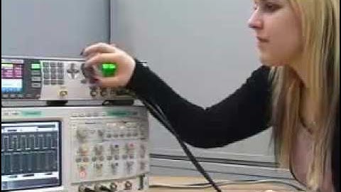 Keysight 81160A Pulse Function Arbitrary Noise Generator - Glitch Free Demo