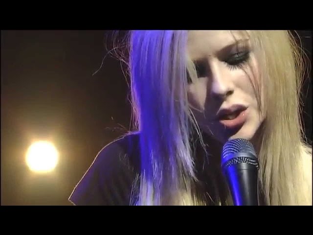 Avril lavigne - All the small things ( Blink-182 Cover ) class=