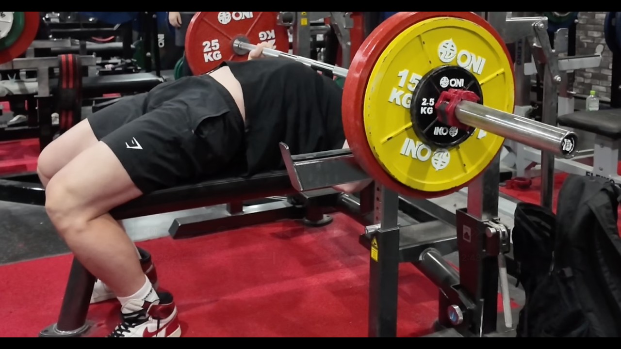 ウエイトトレーニング Bench press Powerbuilder Bench Press Day: The Road to a 700kg Total - YouTube
