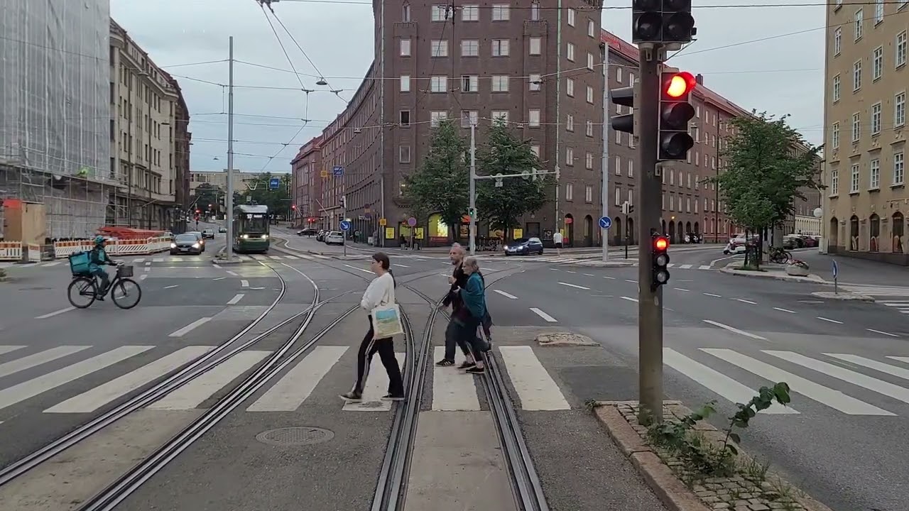 Helsingin raitiolinja 2 Länsi-Pasila-Olympiaterminaali. Helsinki tramline 2. @hslhrt @kaupunkiliikenne