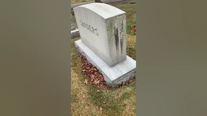 Famous Graves: Everett Sanders