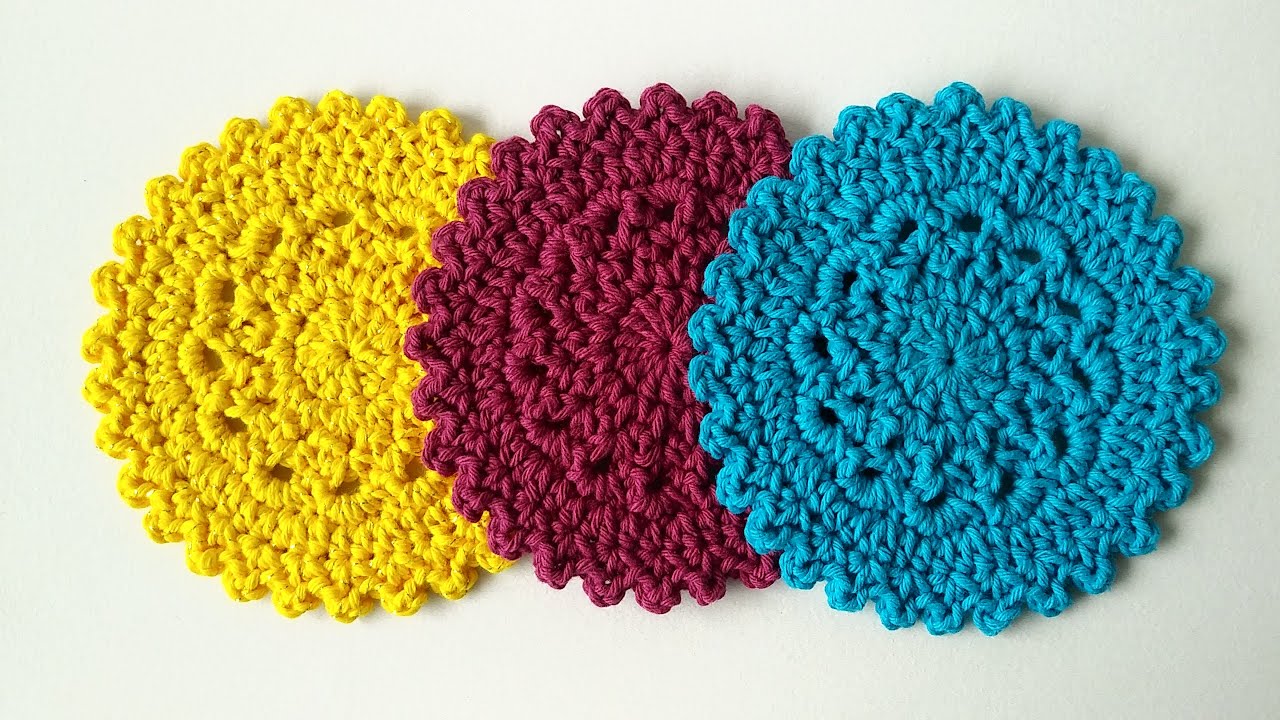 PORTA COPOS EM CROCHÊ ECONÔMICO MODELO RUSSO