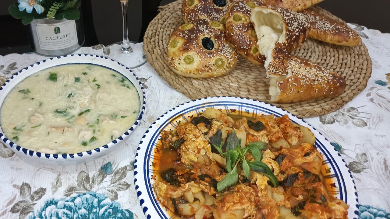 شربة بيطا 😍 بطاطا فليو و خبز محشي بالفرماج و لا أروع ❤️