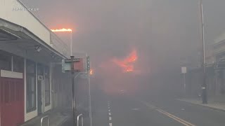 Wildfire burning one of Hawaii's most popular tourist areas
