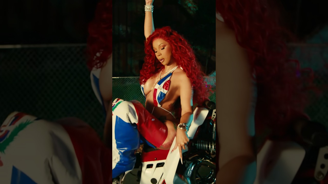 AH HA music video is OUT NOW.. drop ya 🍆 and 🍈 emojis after you watch it
