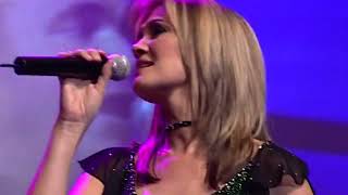 Theuns Jordaan & Juanita du Plessis - Country medley 