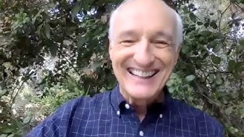 Catching Up with Michael Gross | New York Live TV