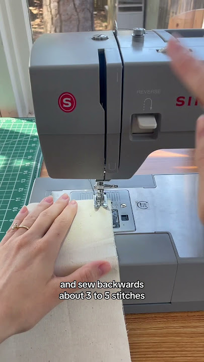 Here’s how to reverse stitch (and why you need to!) 🙂🪡 #sew #sewing #sewingtutorial