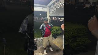 Un boleada especial  quién es más abusivo el patas o el manitas  #humor #comedia #viralvideo