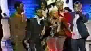 No Doubt wins MTV VMA 1997