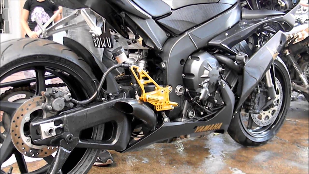 R1 Sound! - YouTube