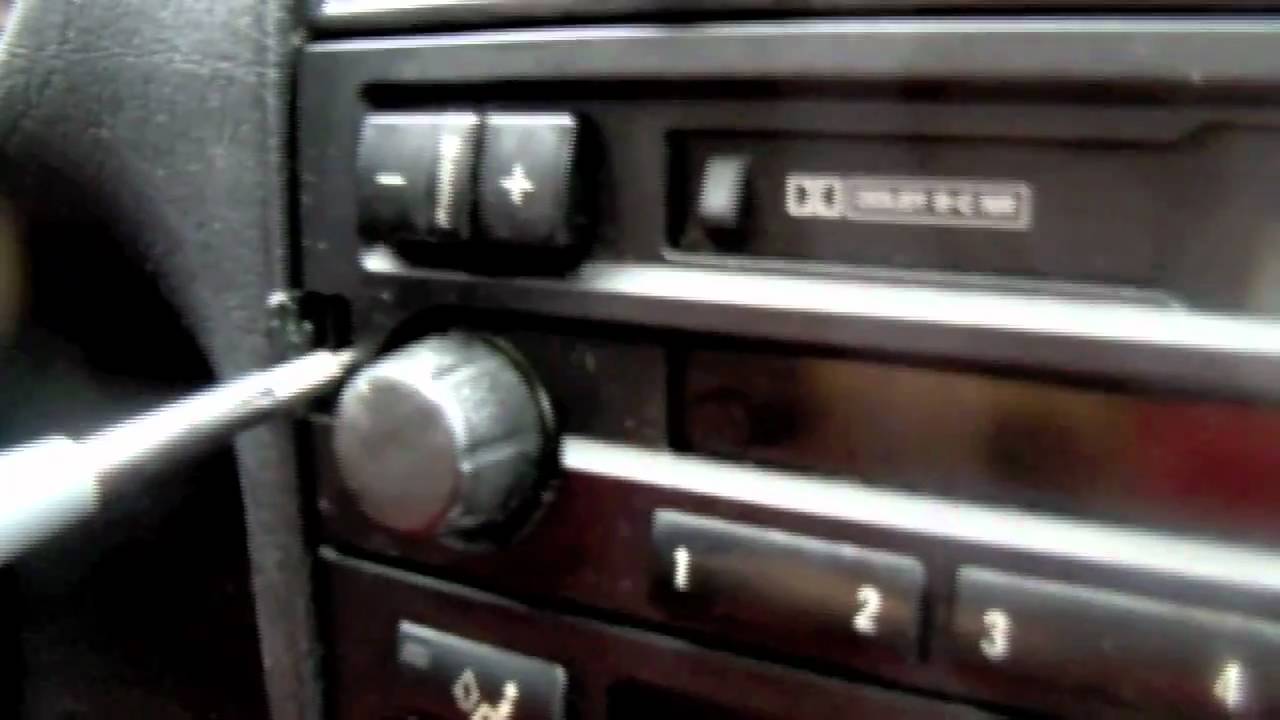 1997 Bmw 318i radio removal #1
