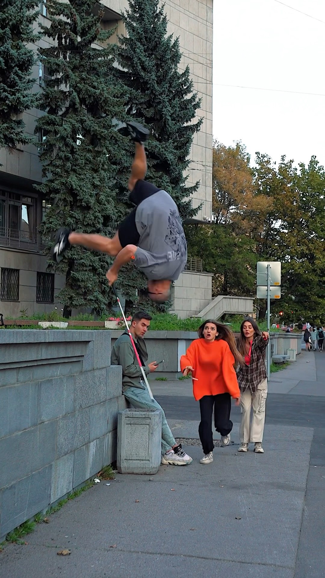 Gymnast Pretends to Be a Blind Man Prank?‍?? #kiryakolesnikov #prank #funny #stunt #comedy