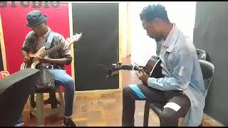 Umdidiyeli edlala isginci esnenkosi phakathi e GMD STUDIO