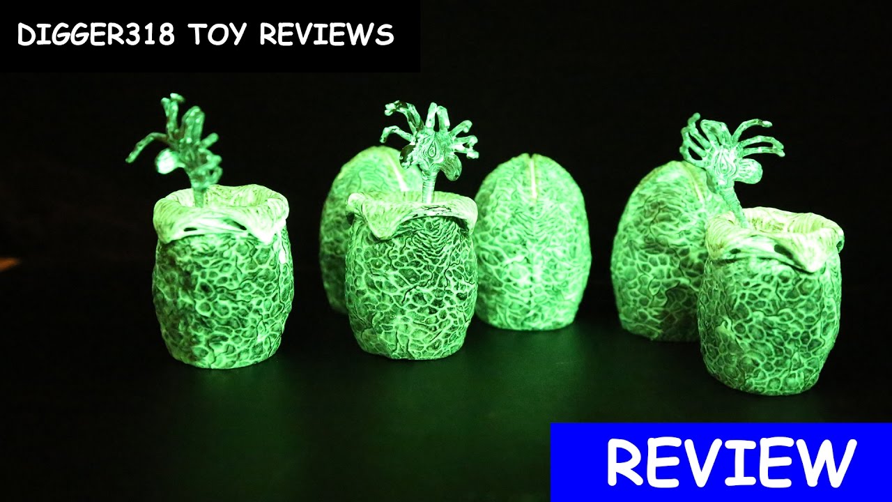 NECA Alien LV-426 Cage-Free Eggs (Glow in the Dark Version) Review 