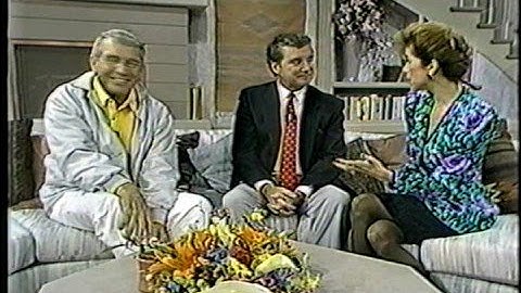 PERRY COMO SURPRISES REGIS