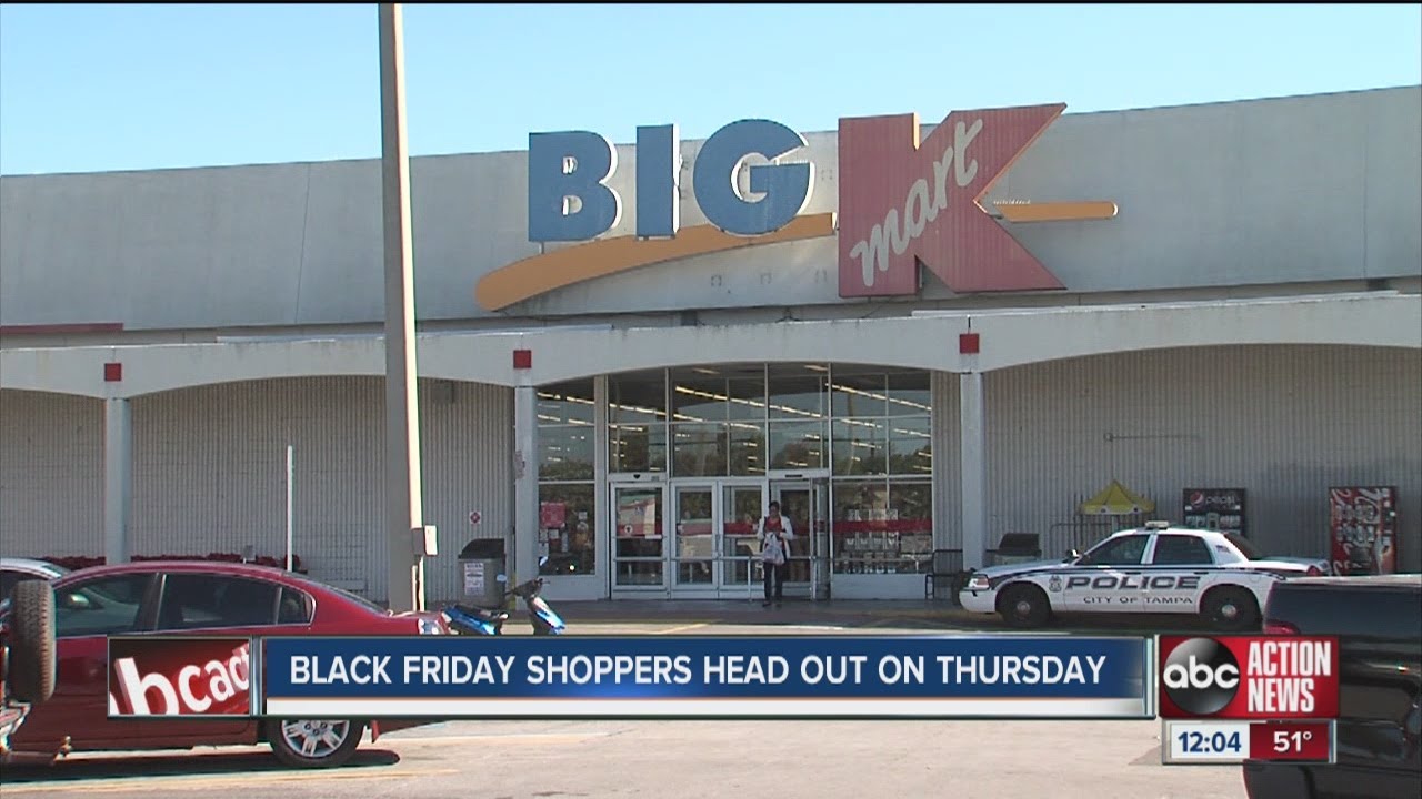 Shoppers out in force on Thanksgiving Day