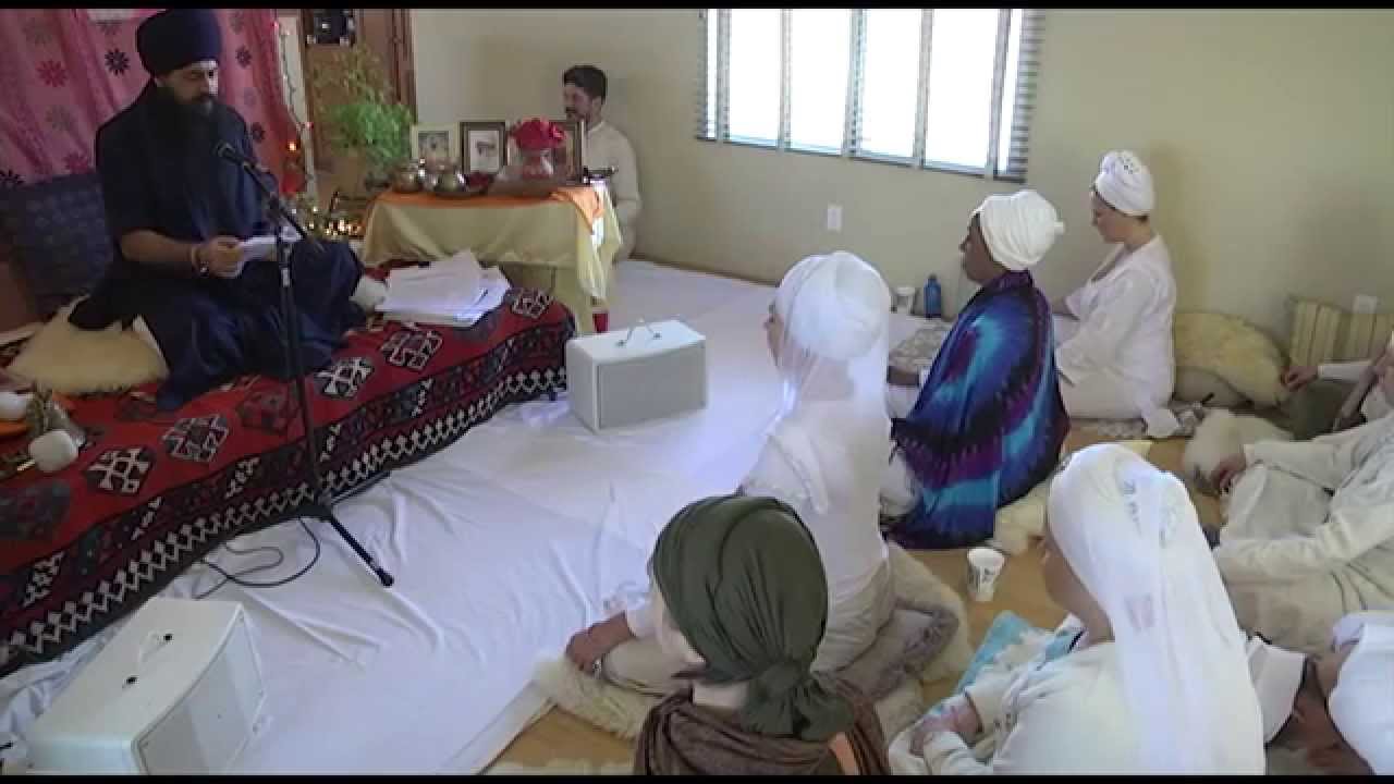 Dressing Yourself with the Light of the Master!  Guided Meditation with Yogi Amandeep Singh