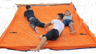 PHD -  Thử Thách Tồn Tại Trên Con Dốc Trơn Trượt | Slippery Slope Challenge screenshot 5