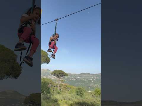 لما تكون الماما قوية هيك البنت  