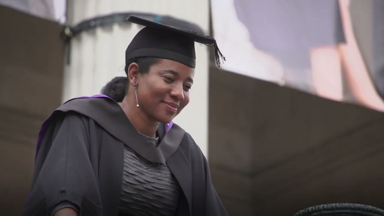 ‘First in family’: higher education choices and labour market outcomes