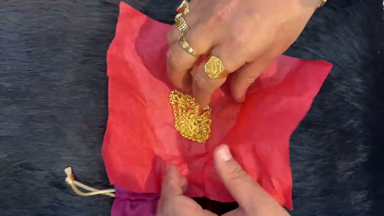 New Dey Jewellers 916 hallmark gold chain 8 g.m