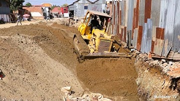 The Best Skills By Operator Motor Grader, Dozer Pushing Rock & Sand Making Foundation Village Road