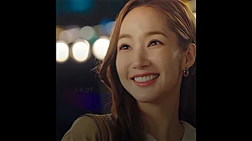 بالاخير اشتغل ضميرة وانطاها سترته ما خطب السكرتيرة كيم What S Wrong With Secretary Kim 