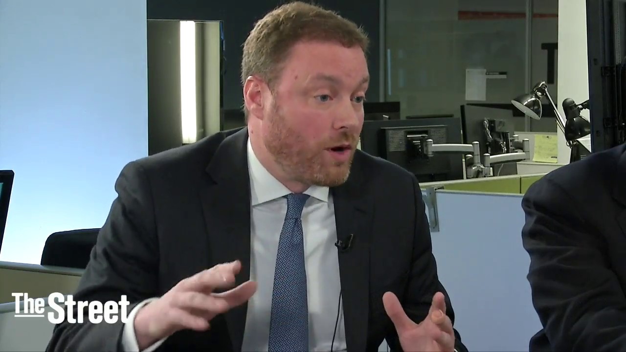 Doug Borthwick Makes the Case the Dollar is in a Bubble