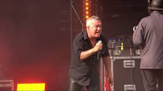 Cold Chisel performing Flame Trees live at Gibbston Valley Summer Concert 2025