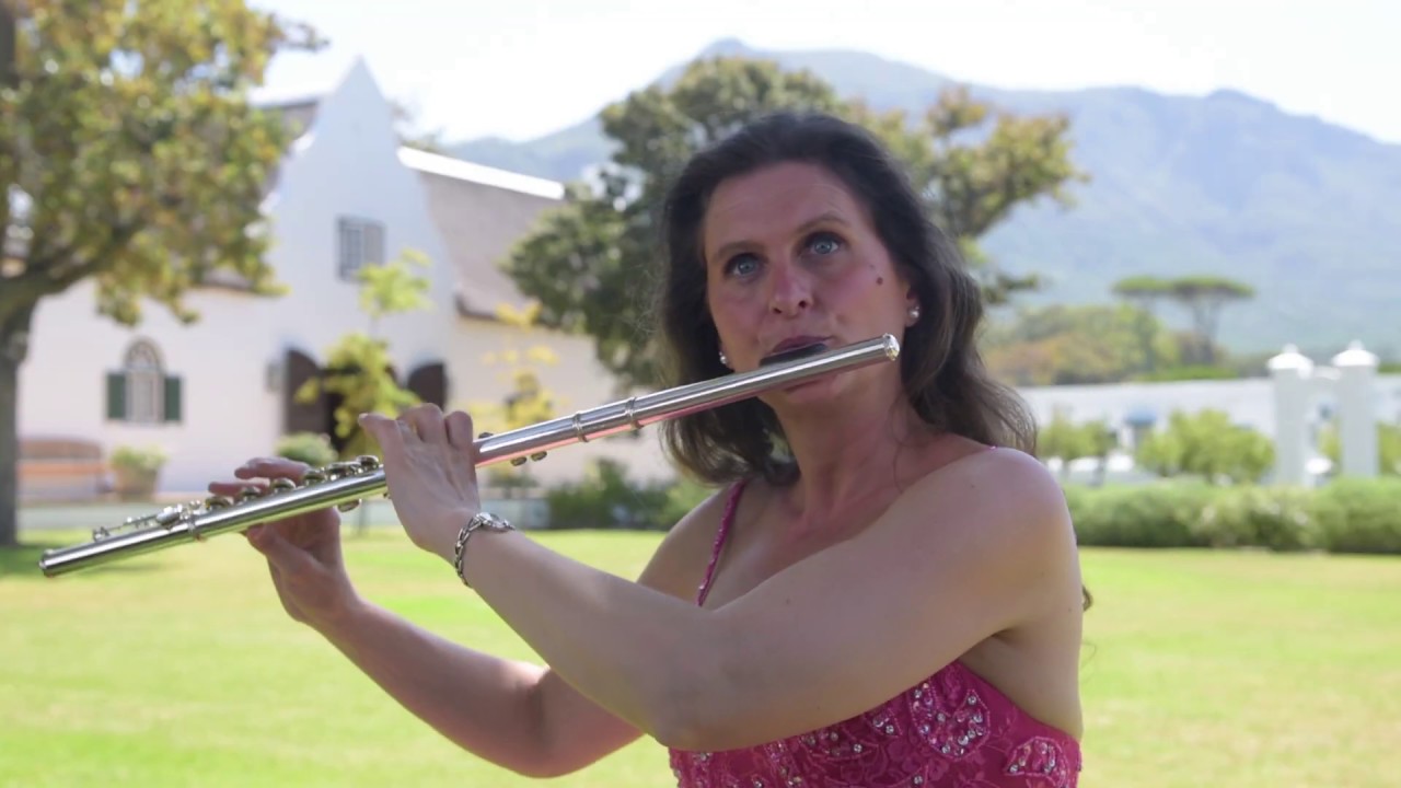 Karin Leitner plays Rachmaninov Vocalise in South Africa (Steenberg Hotel)